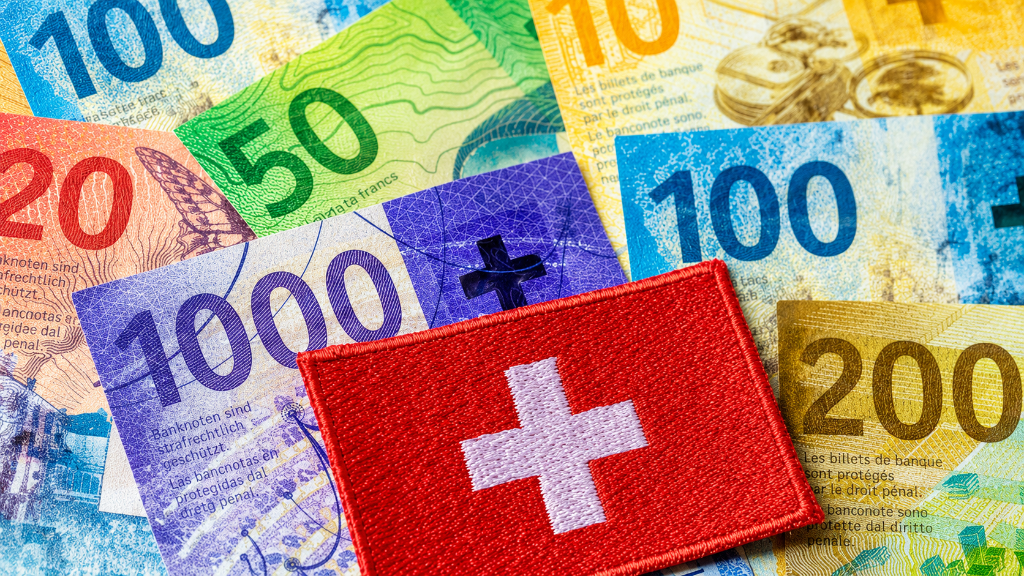 Schweizer Franken Banknoten mit Schweizer Flagge