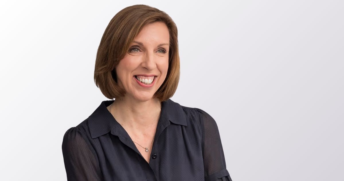 Dr. Louise Newson