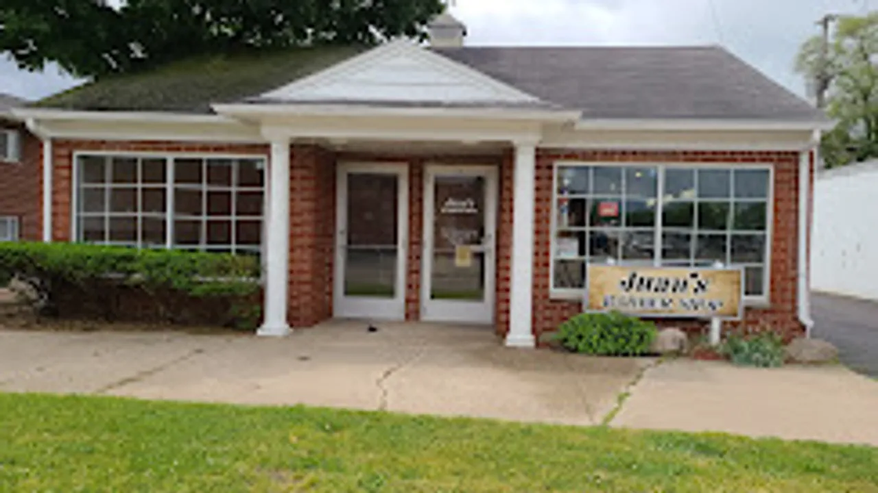 Juan's Barber & Nail Spa template preview