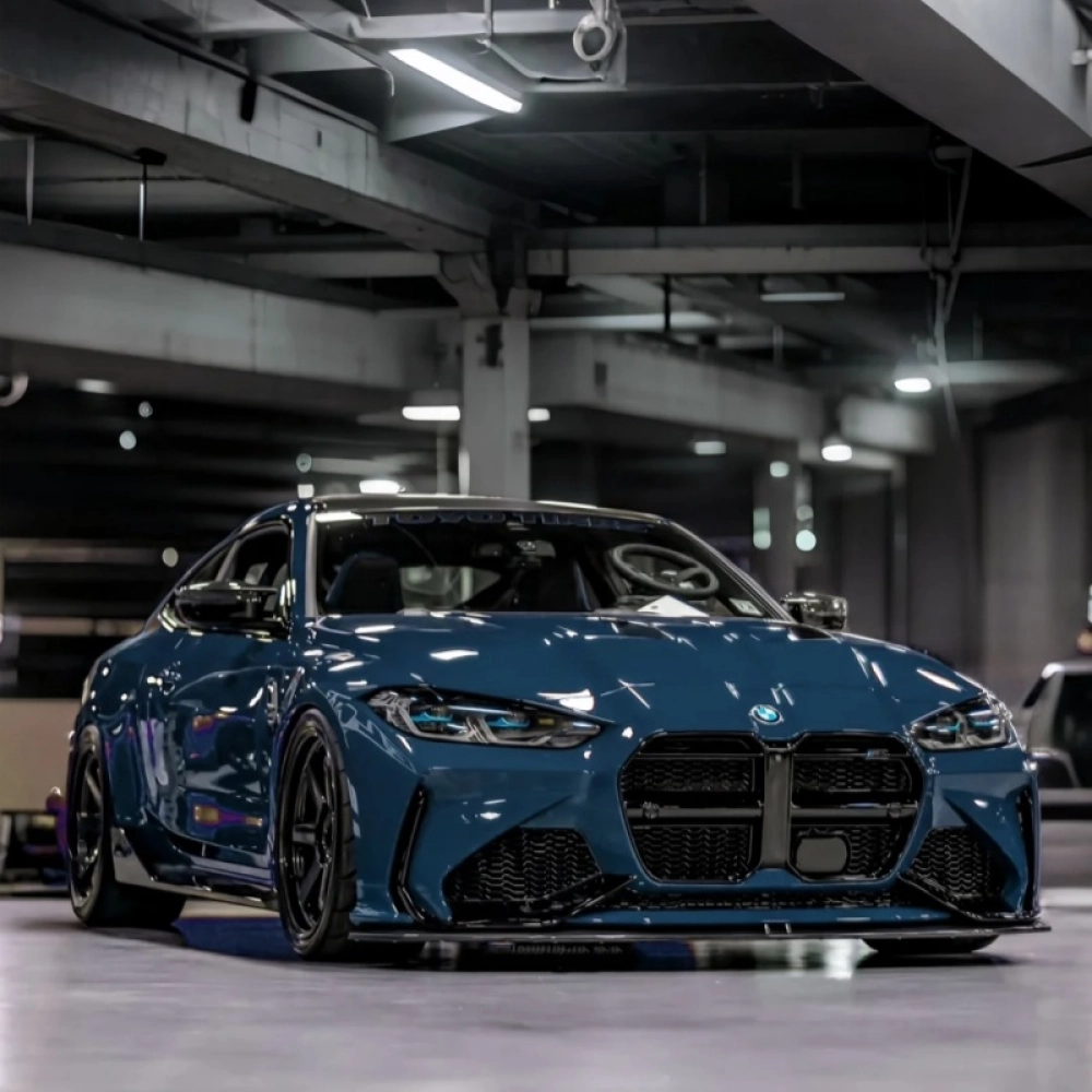 Blue Venom على سيارة