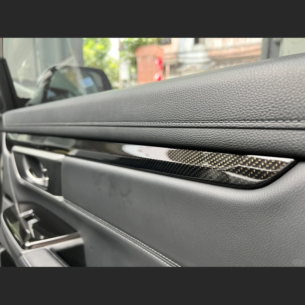 3D Carbon Fiber · Door trim detail