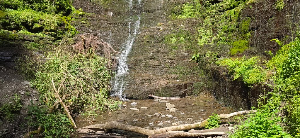 Water-Break-Its-Neck waterfall