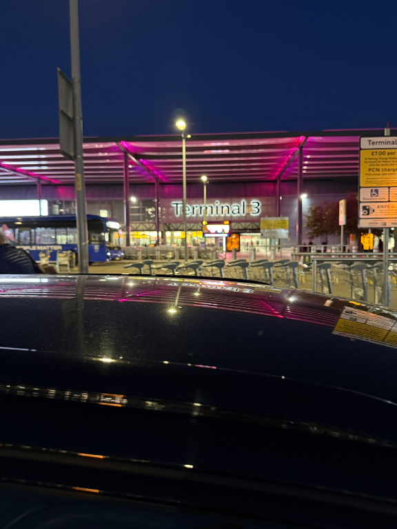 Drop-off at Heathrow Terminal 3 — stress-free airport transfers