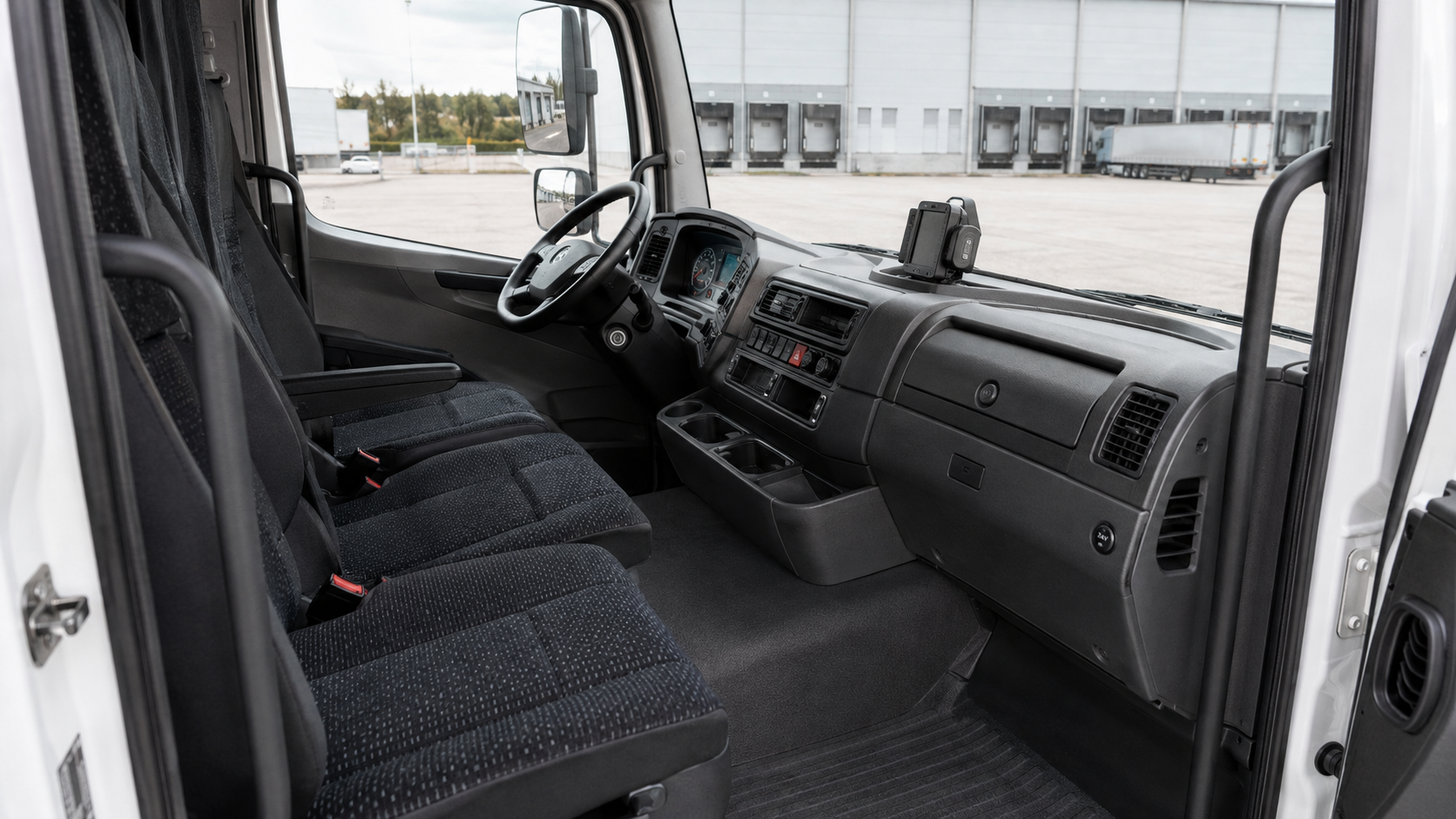 Arbeitsplatz im LKW-Fahrerhaus