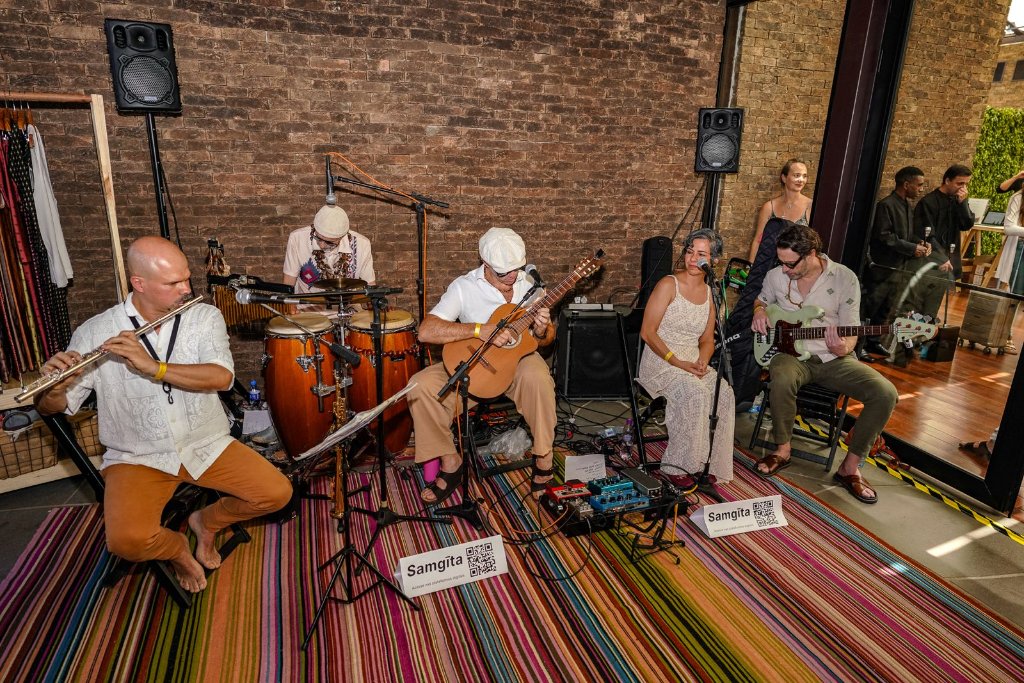 Música & Kirtan