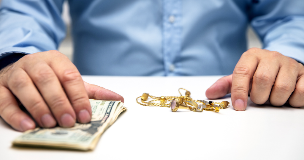 Con el oro cerca de $4,100: ¿empeñar o vender ahora?