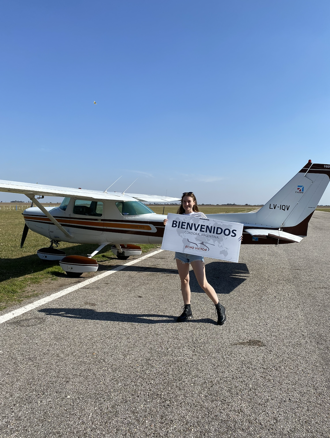Student at Córdoba Argentina airport with Cessna LV-IQV