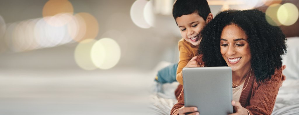Family using MindBrite neurofeedback technology
