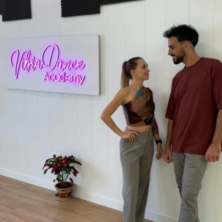 Héktor y Sara, instructores de VibraDanceAcademy