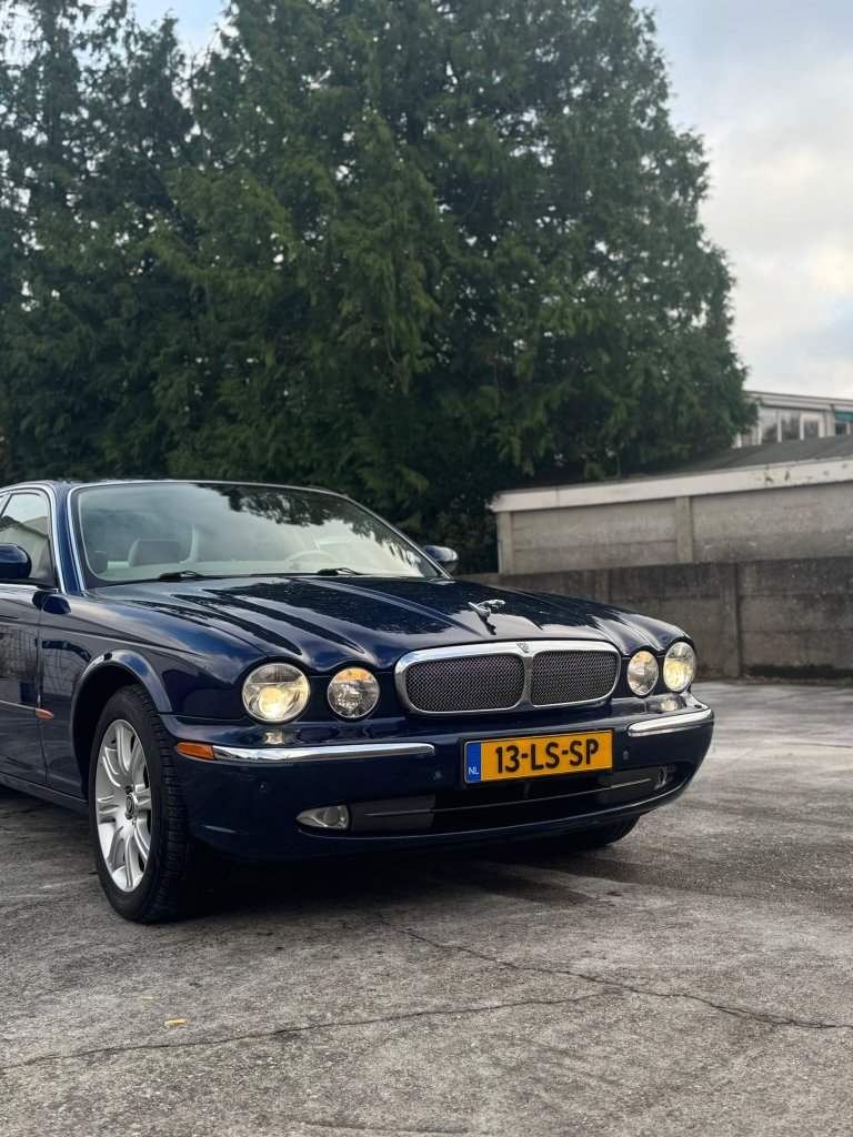 Jaguar XJ — 01-03-2003 338221 bij Character & Wheels