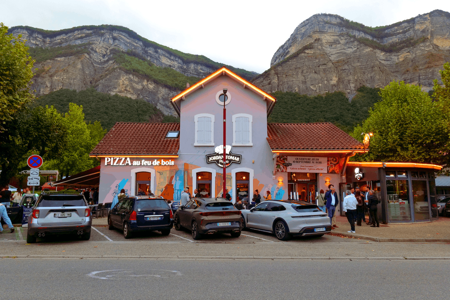 Jordan Tomas Pizza Crolles