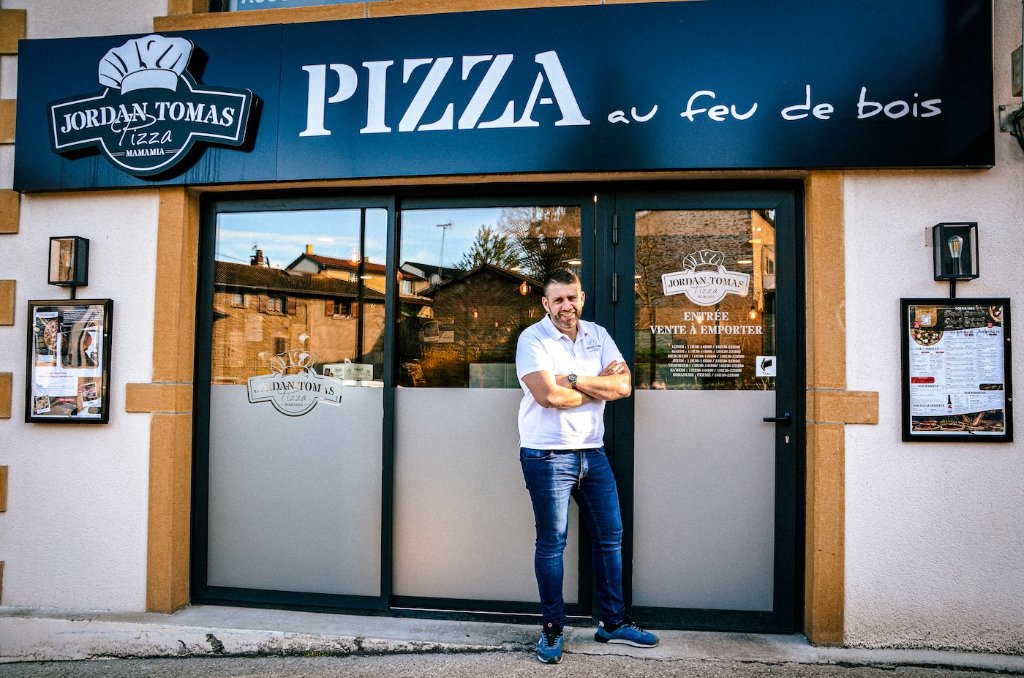 Jordan Tomas Pizza Civrieux-d'Azergues