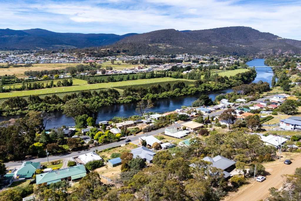 Derwent Real Estate - Southern Tasmania