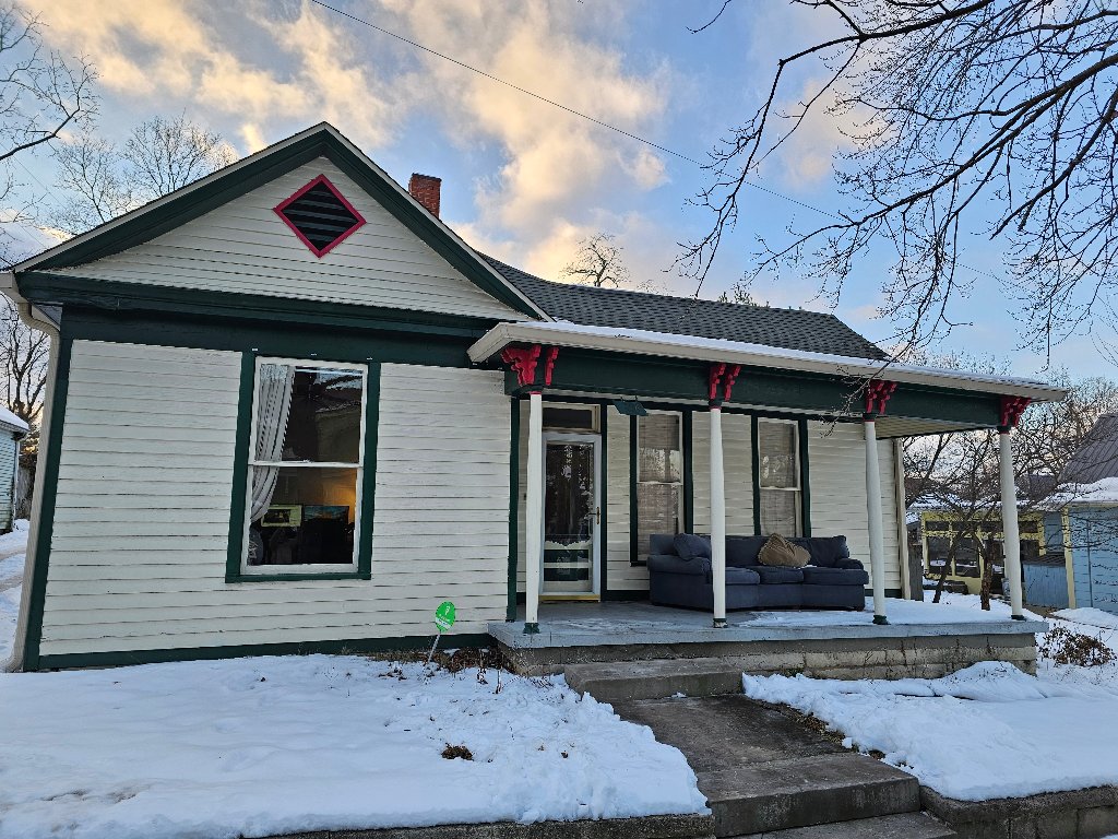 306 S Fairview