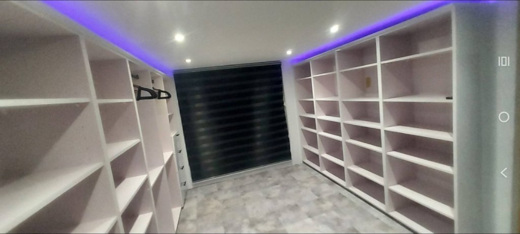 Closet con Iluminación