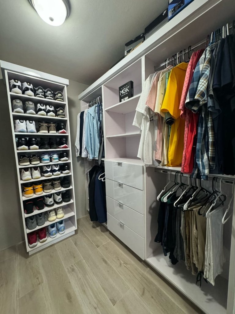 Closet con Zapatero