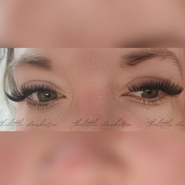 Foxy-Fox-Eye