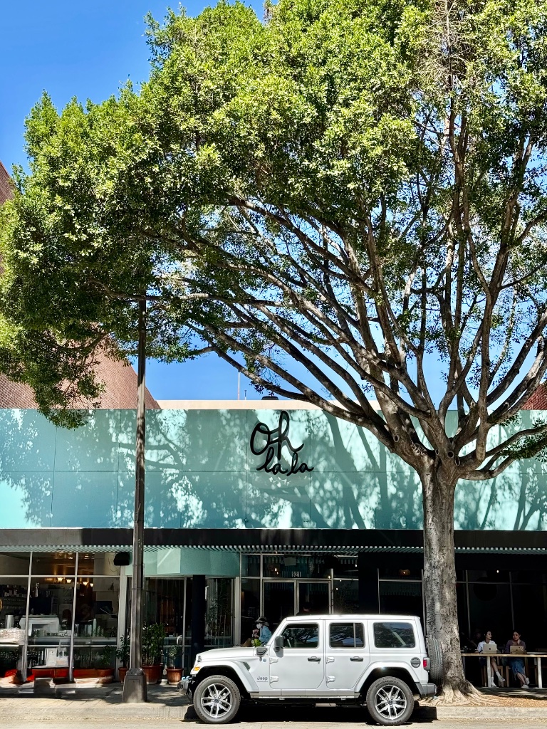 OHLALA exterior facade