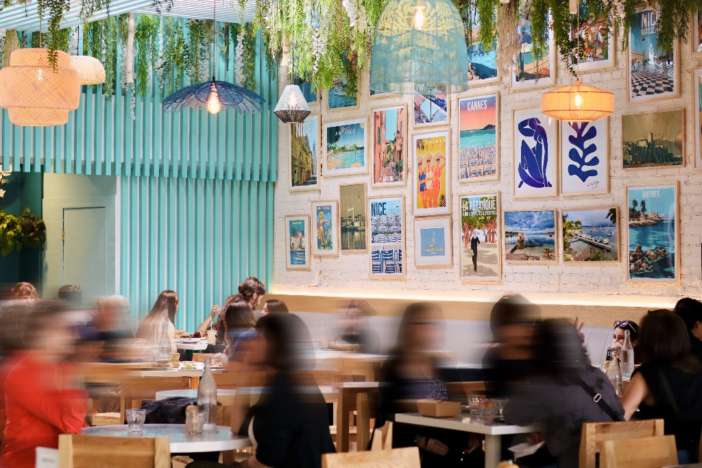 OHLALA dining room interior