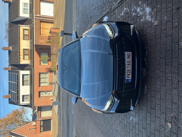 Audi RS6 — frontaal