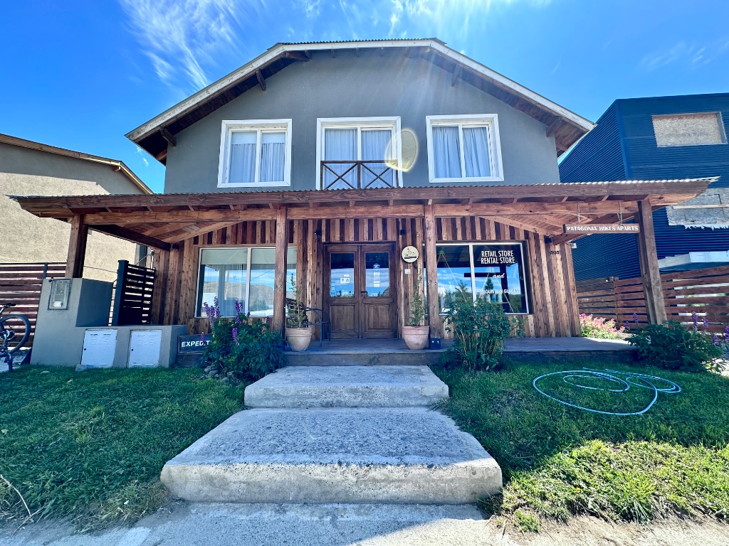 Patagonia Hikes — tienda y apartamentos en El Chaltén