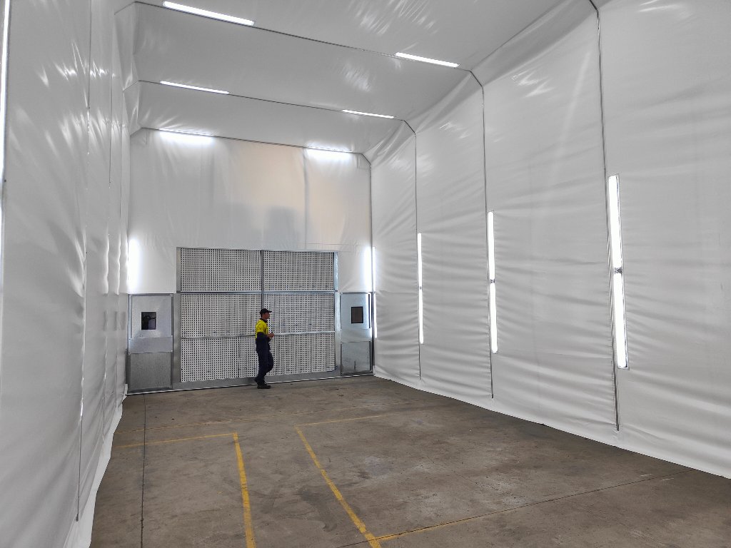 Truck spray booth — filtration wall