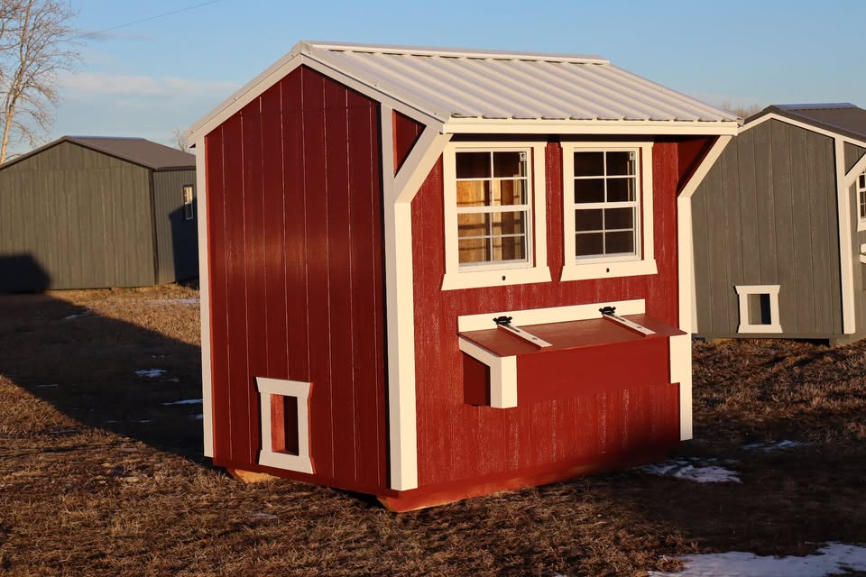 6x8 Chicken Coop | Pioneer Sheds | RTO Available