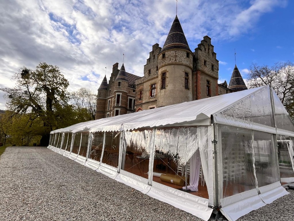 Pignon cristal avec muret sur chapiteau