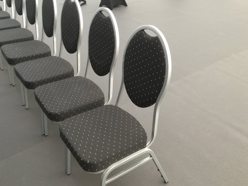 Chaise de conférence rembourrée noire