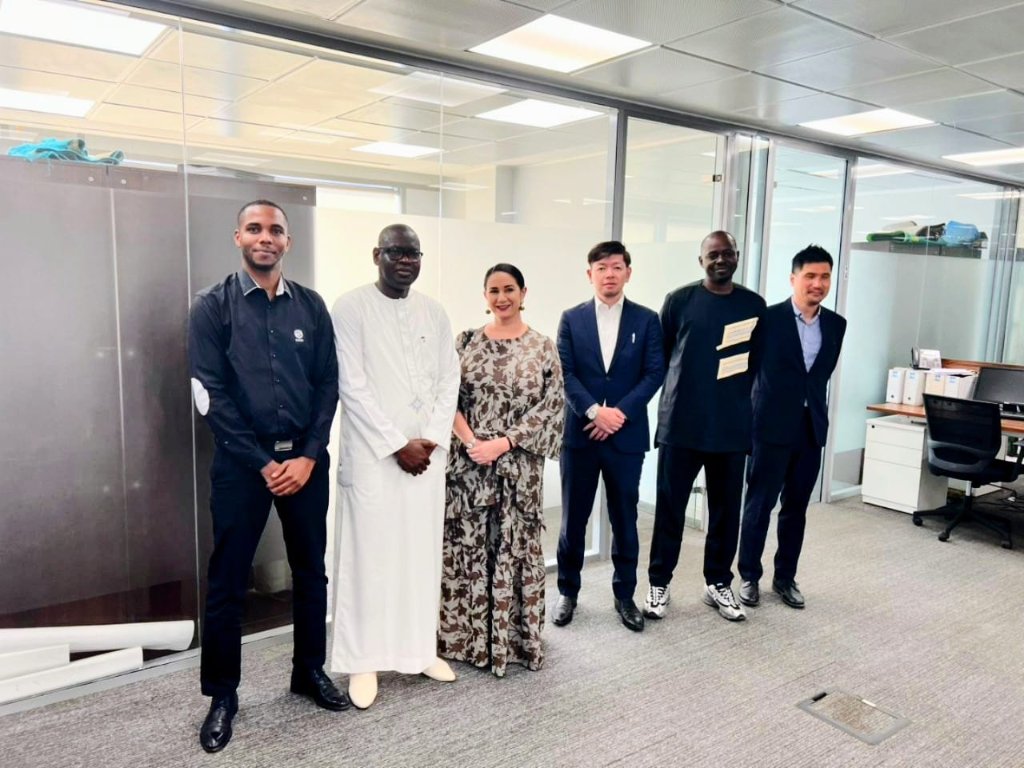 Niofar on the ground in Africa — 1