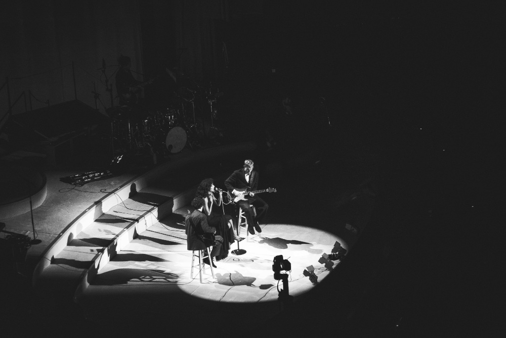 Olivia Dean performing during the The Art of Loving Tour at Crypto.com Arena in Los Angeles, CA — concert photography by Anthony Cavale for Cavale Live