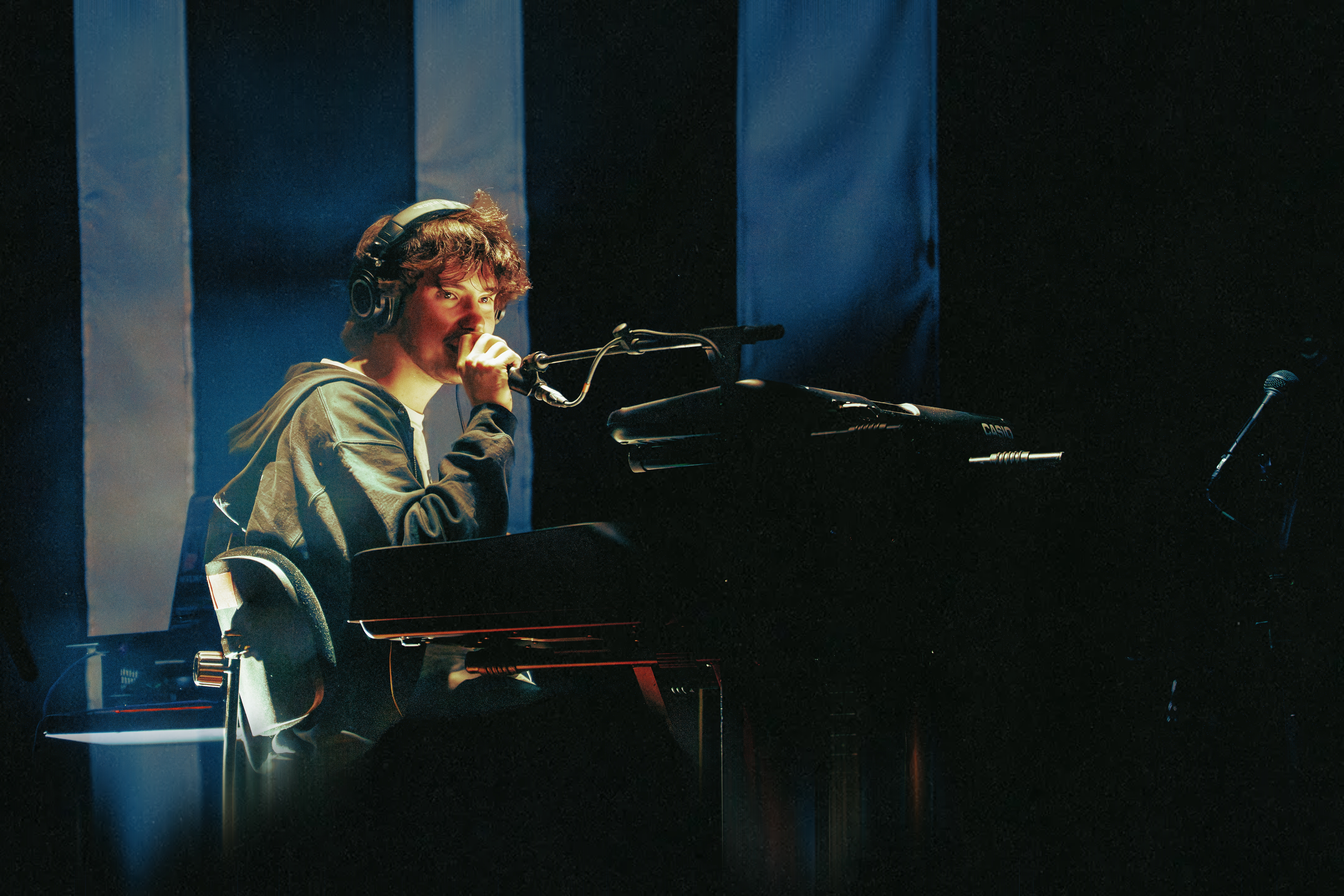 Quadeca live at The Nile Theater, photograph 6
