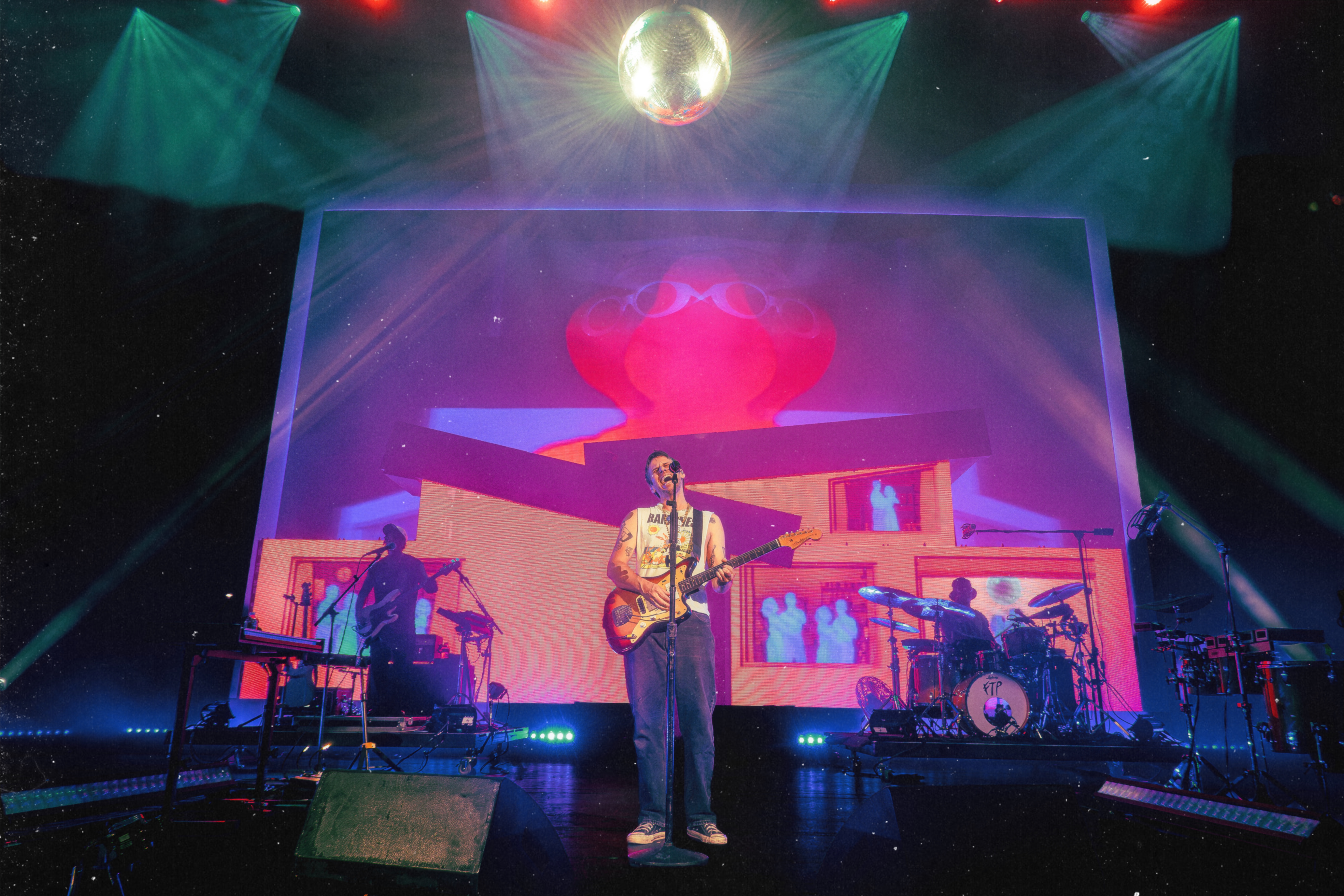 Foster the People live — concert photography by Anthony Cavale for Cavale Live