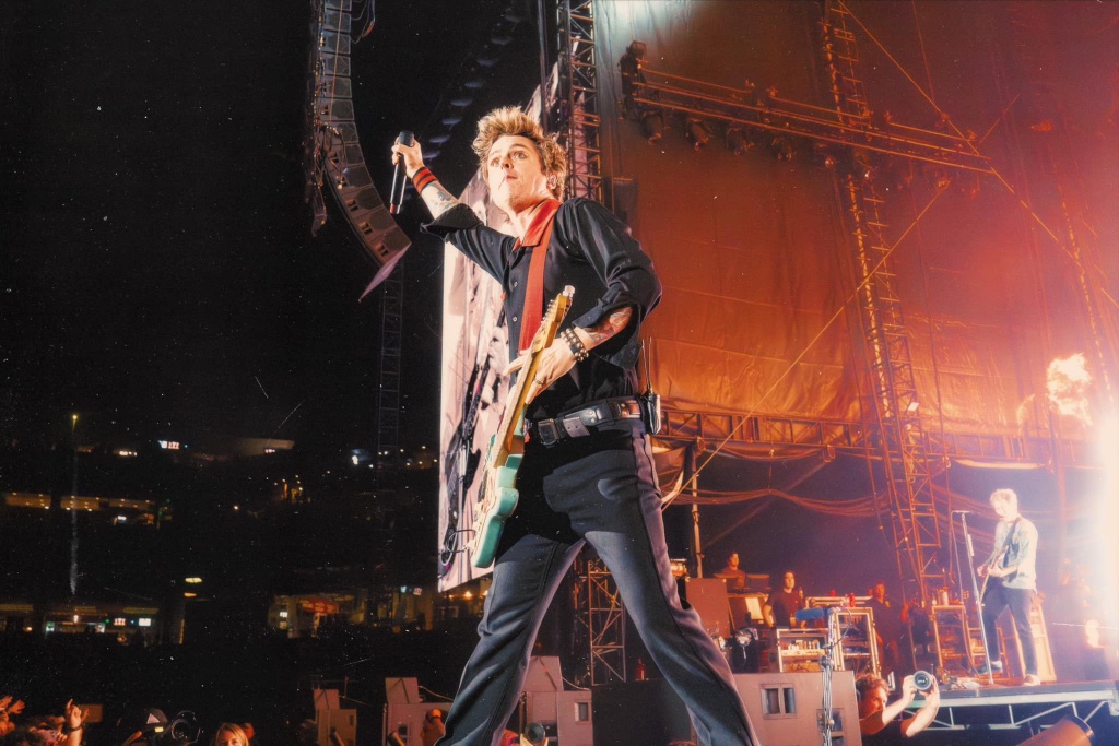 Green Day performing during the The Saviors Tour at Chase Field in Phoenix, AZ — concert photography by Anthony Cavale for Cavale Live