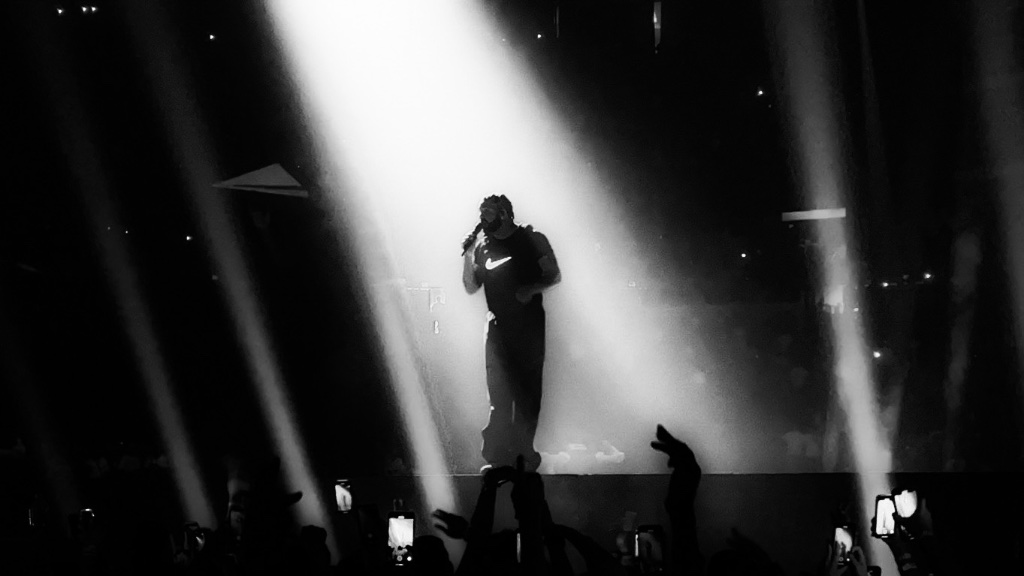 Drake performing during the It's All A Blur Tour at Desert Diamond Arena in Glendale, AZ — concert photography by Anthony Cavale for Cavale Live