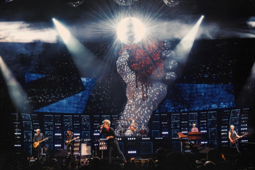Green Day performing during the The Saviors Tour at Chase Field in Phoenix, AZ — concert photography by Anthony Cavale for Cavale Live
