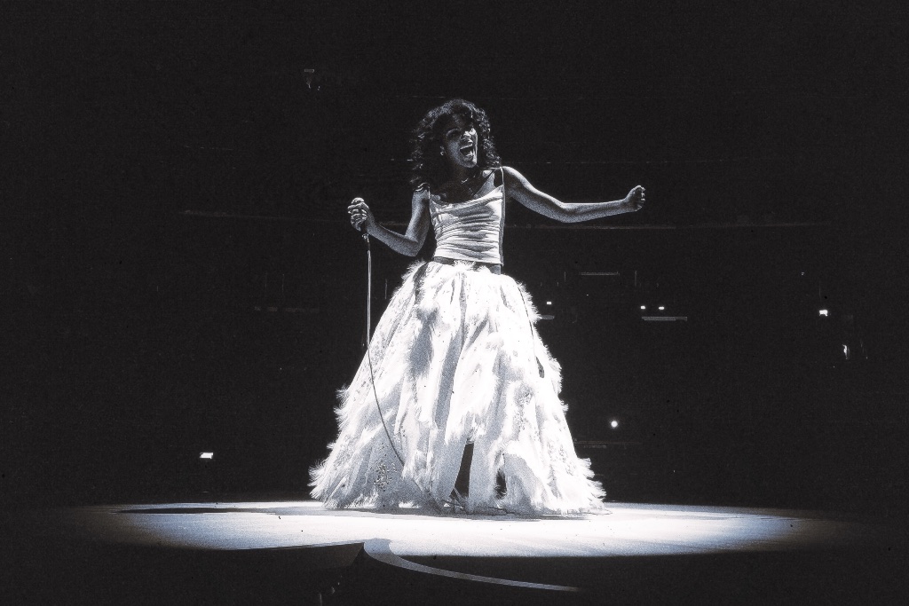 Olivia Dean performing during the The Art of Loving Tour at Crypto.com Arena in Los Angeles, CA — concert photography by Anthony Cavale for Cavale Live
