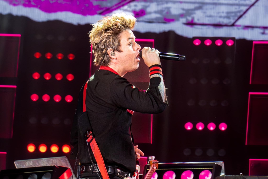 Green Day performing during the The Saviors Tour at Chase Field in Phoenix, AZ — concert photography by Anthony Cavale for Cavale Live