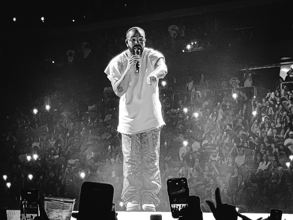 Drake performing during the It's All A Blur Tour at Desert Diamond Arena in Glendale, AZ — concert photography by Anthony Cavale for Cavale Live