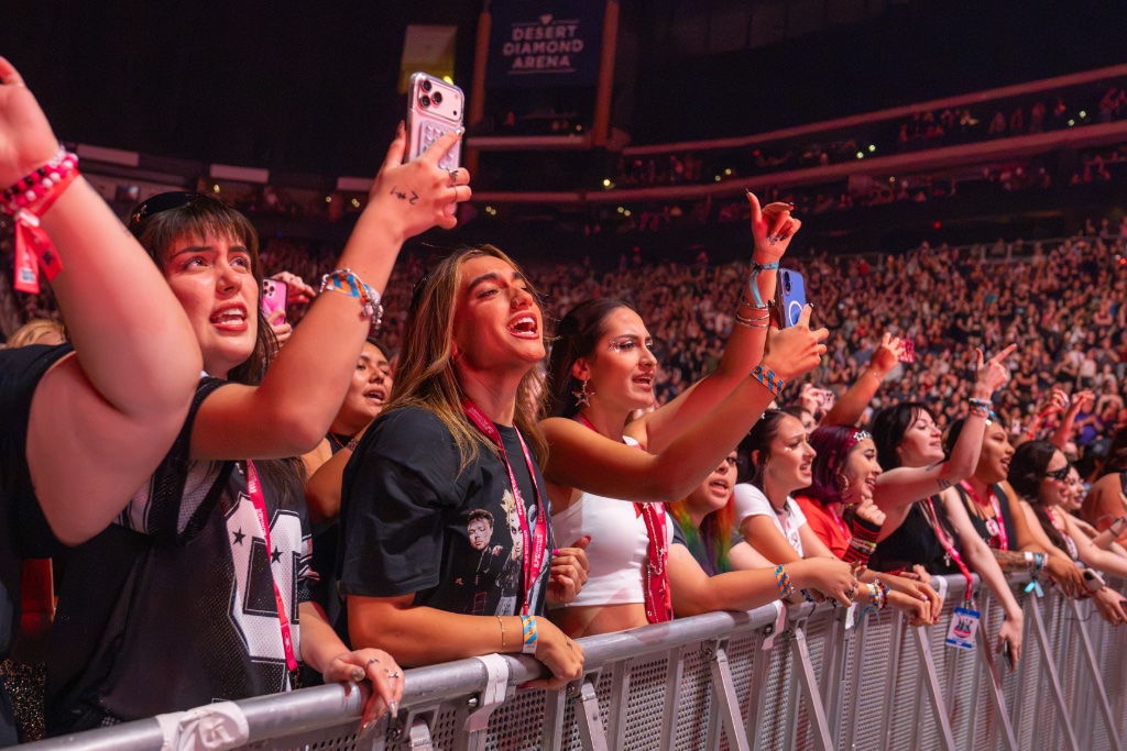5 Seconds of Summer — Cavale Live