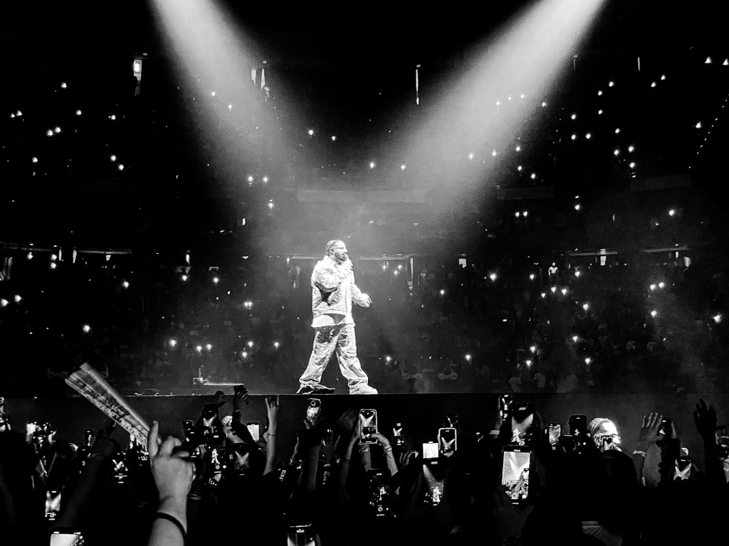 Drake — Cavale Live