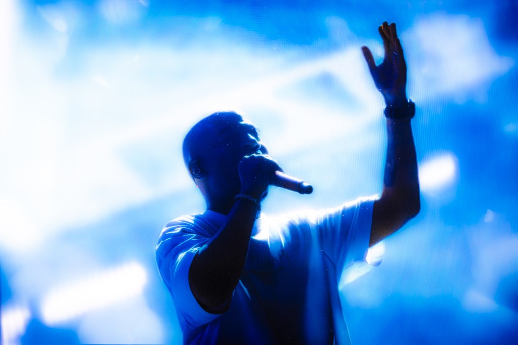 Kid Cudi performing during the Rebel Ragers Tour at Talking Stick Resort Amphitheater in Phoenix, AZ — concert photography by Anthony Cavale for Cavale Live