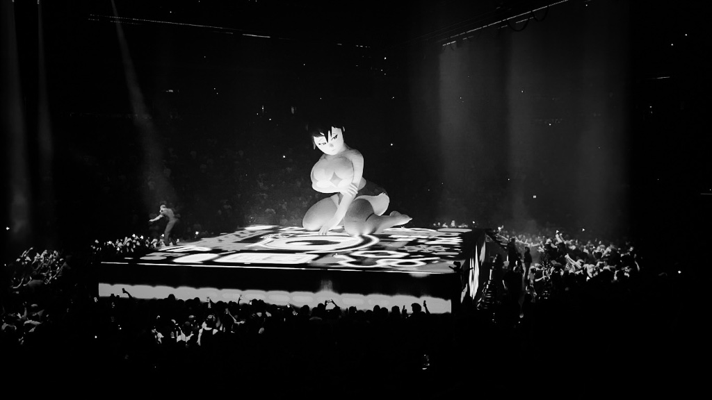 Drake — Cavale Live