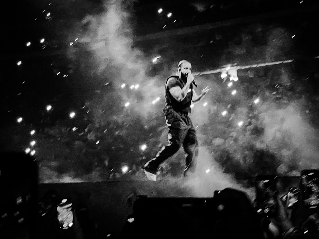 Drake performing during the It's All A Blur Tour at Desert Diamond Arena in Glendale, AZ — concert photography by Anthony Cavale for Cavale Live