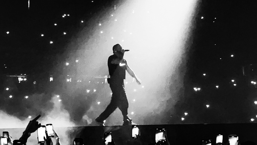 Drake — Cavale Live