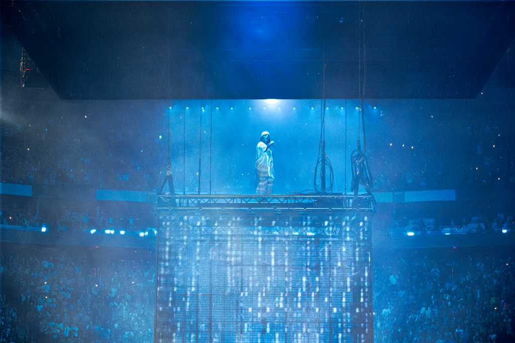 Billie Eilish — Cavale Live