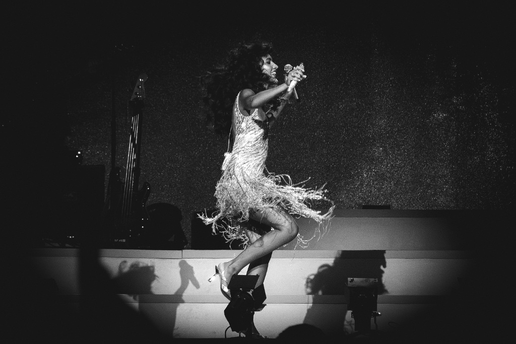 Olivia Dean — Cavale Live