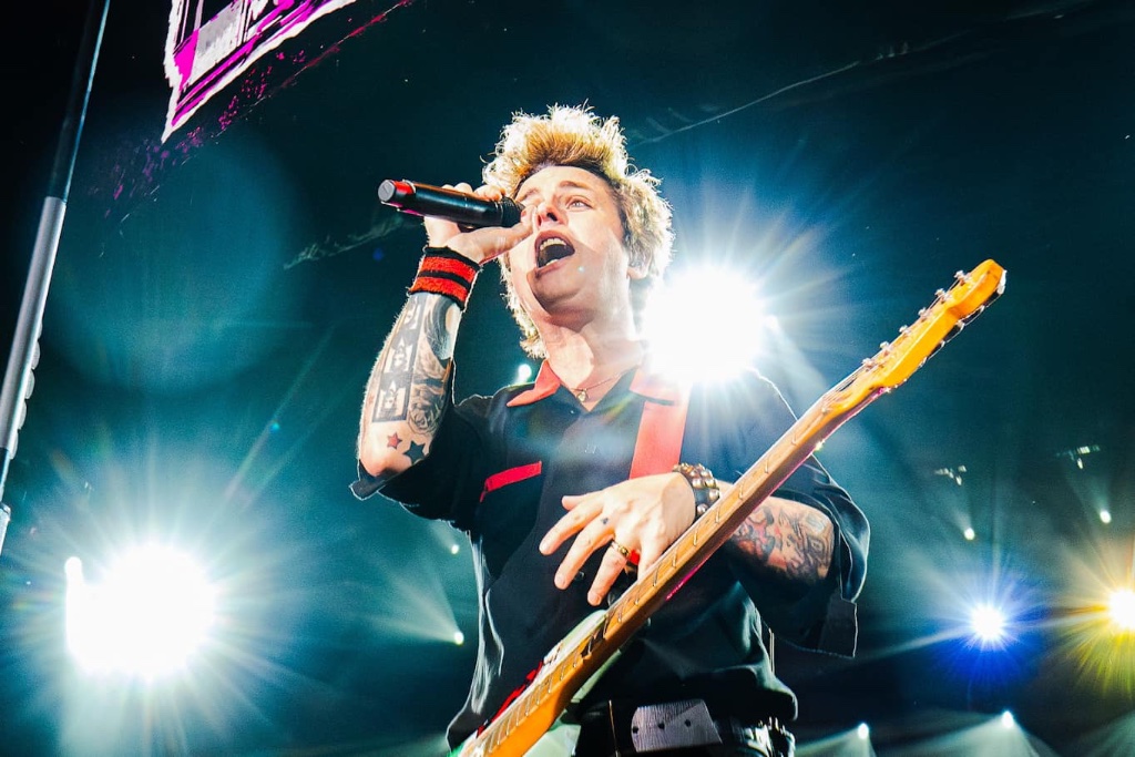 Green Day performing during the The Saviors Tour at Chase Field in Phoenix, AZ — concert photography by Anthony Cavale for Cavale Live
