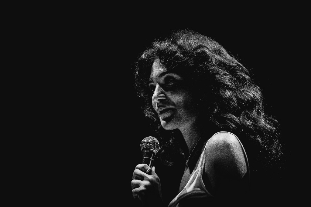 Olivia Dean — Cavale Live