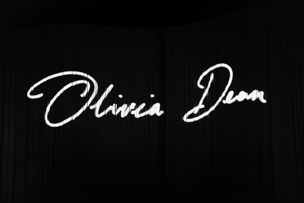 Olivia Dean — Cavale Live